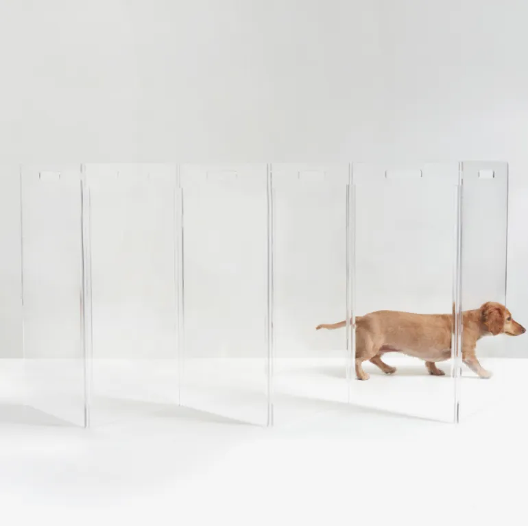 Clear Lucite Freestanding Zig-Zag Pet Gate (Made in the USA) (Direct-Ship)
