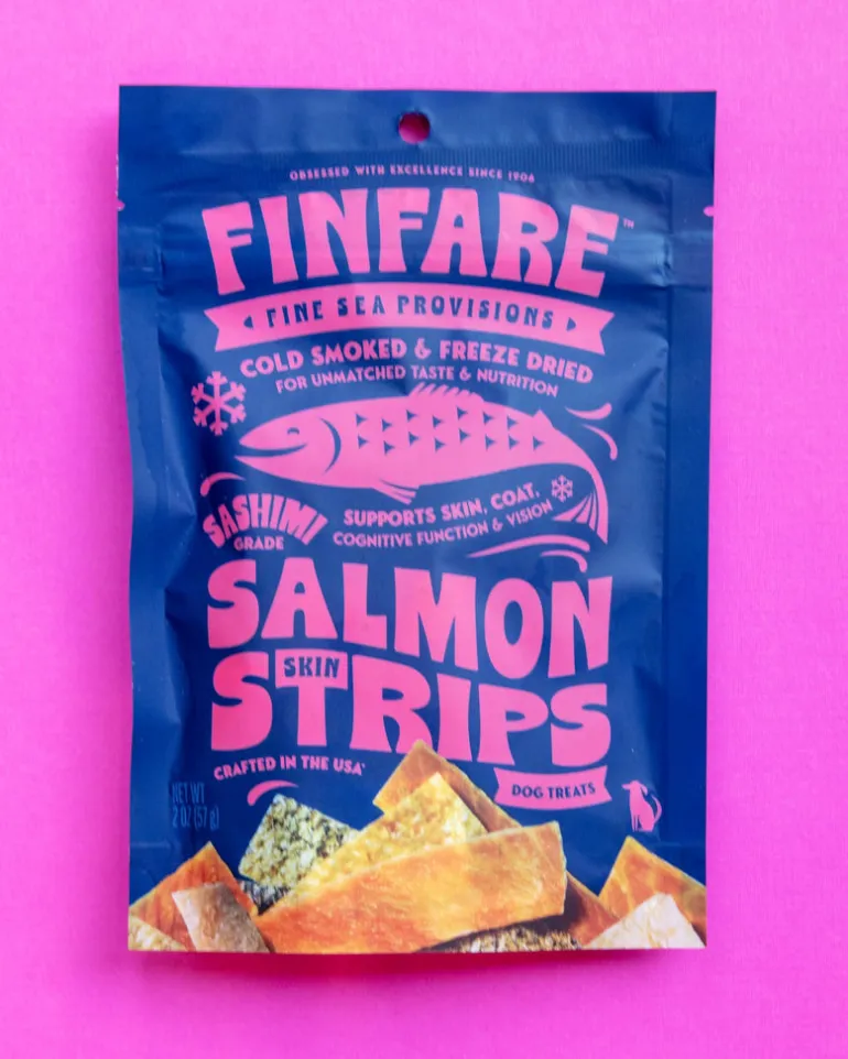 Freeze-Dried Salmon Skin Strips for Dogs
