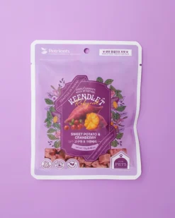Freeze-Dried Sweet Potato & Cranberry Treat for Dogs & Cats