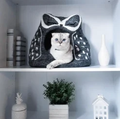 Grey Owl Wool Pet Cave