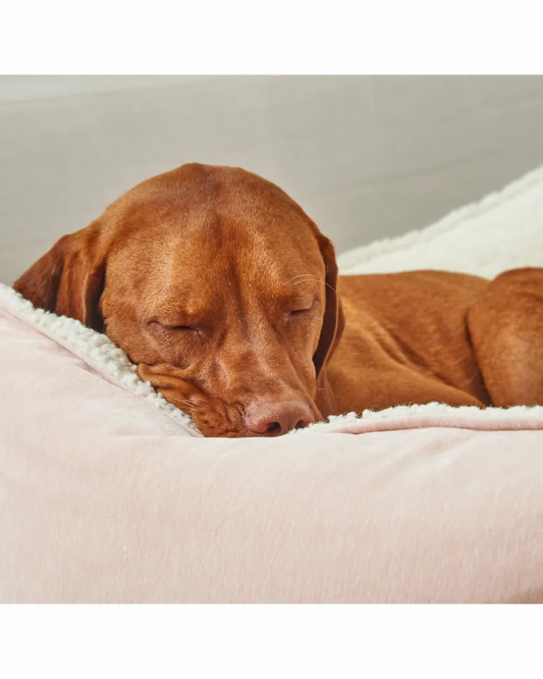 Scoop Bed in Blush & Ivory Sheepskin (Direct-Ship)
