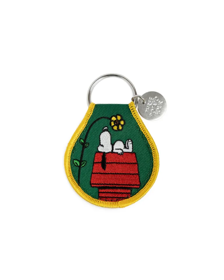 Snoopy Keychain in Doghouse Flower or Red Heart