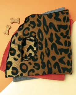 Stretch Fleece Pullover in Leopard Print