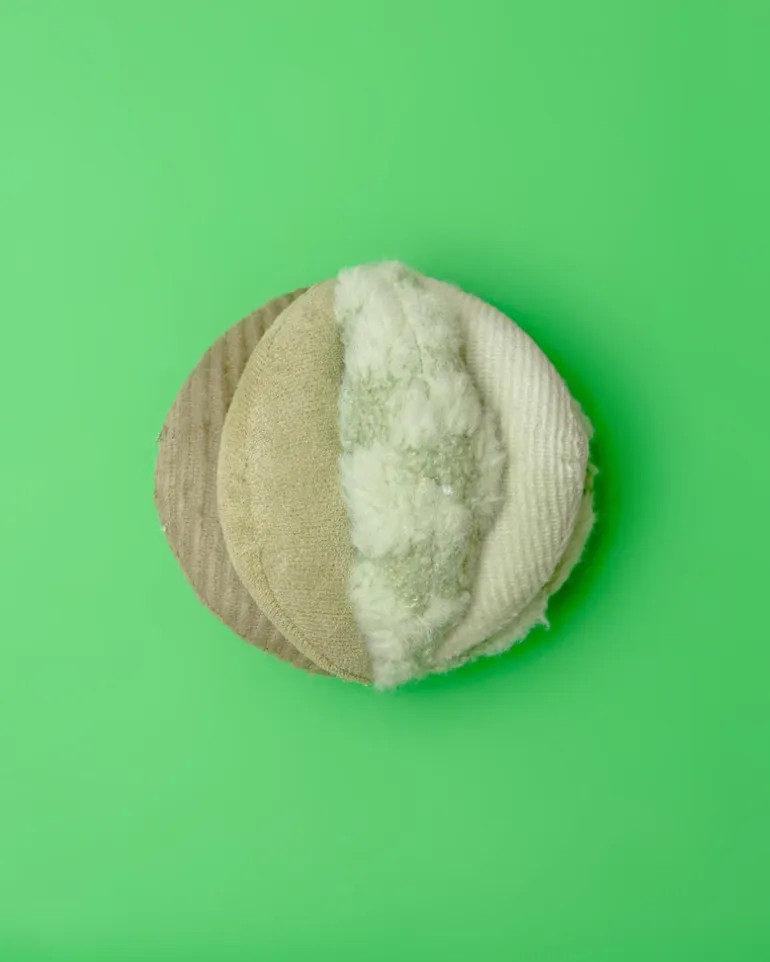 Toto Silent Interactive Snuffle Ball